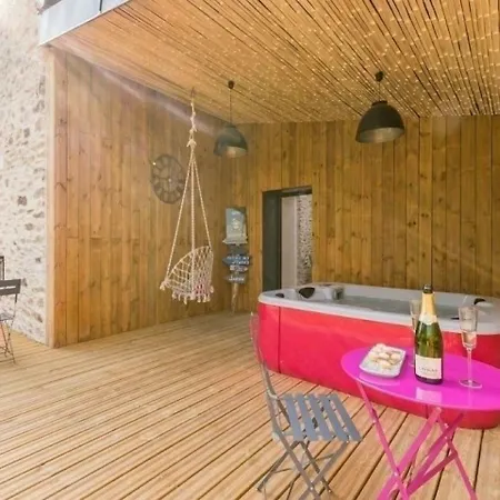 House De Pierres Et De Plumes بيت للعطل *